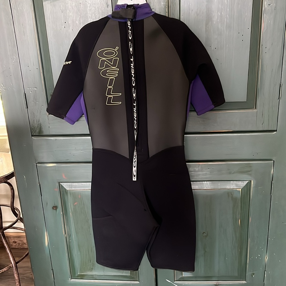 O’Neill shorty wetsuit size 8 - Picture 3 of 10